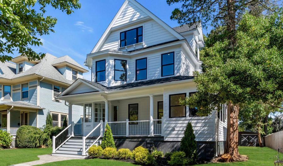 1009 4th Ave, Asbury Park, NJ 07712 - 6 Beds, 4 Bath
