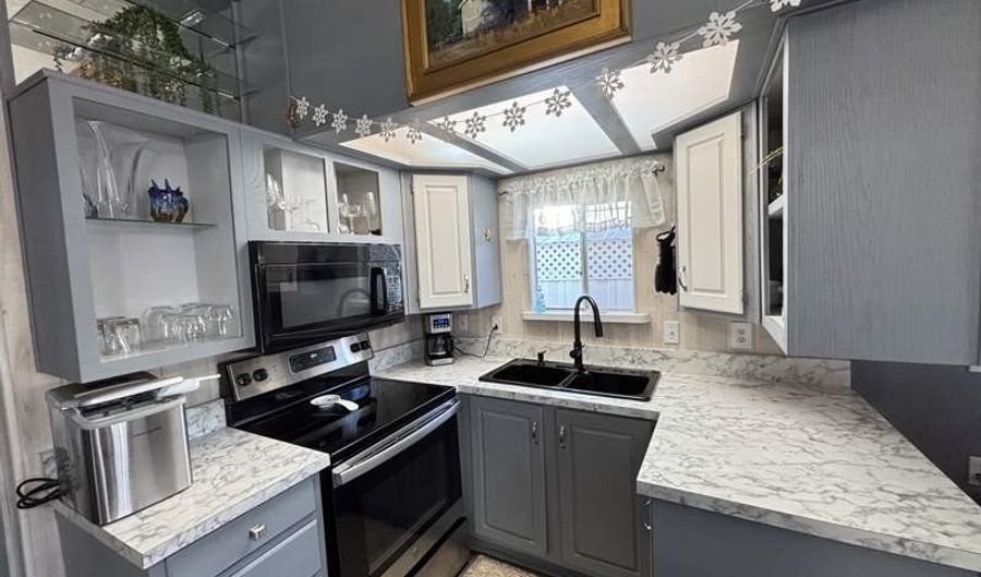 702 S. Meridian Rd 0875, Apache Junction, AZ 85120 - 1 Beds, 2 Bath