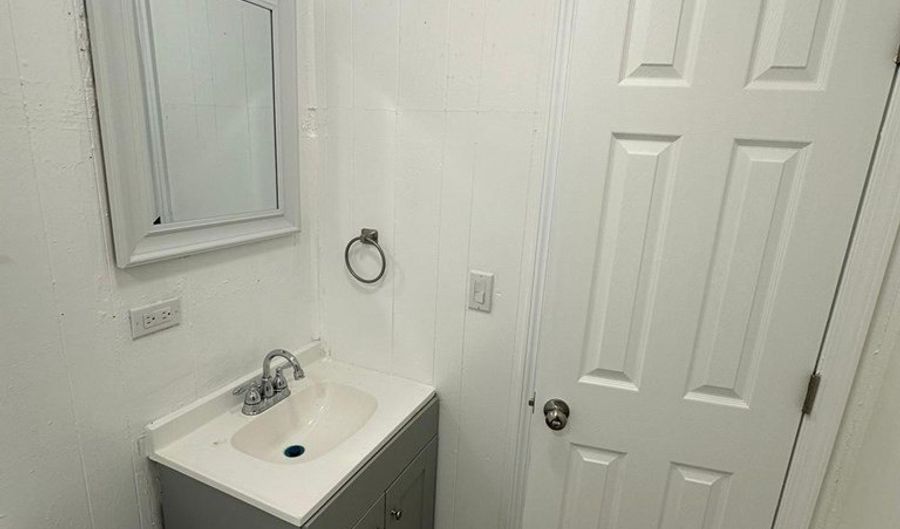 13 Oaklawn Dr, Abbeville, SC 29620 - 3 Beds, 1 Bath