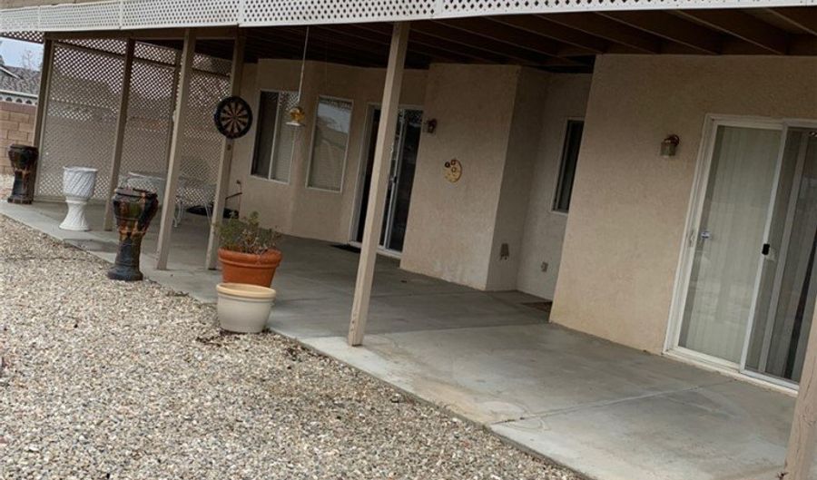 19187 Cochise Pl, Apple Valley, CA 92308 - 3 Beds, 2 Bath