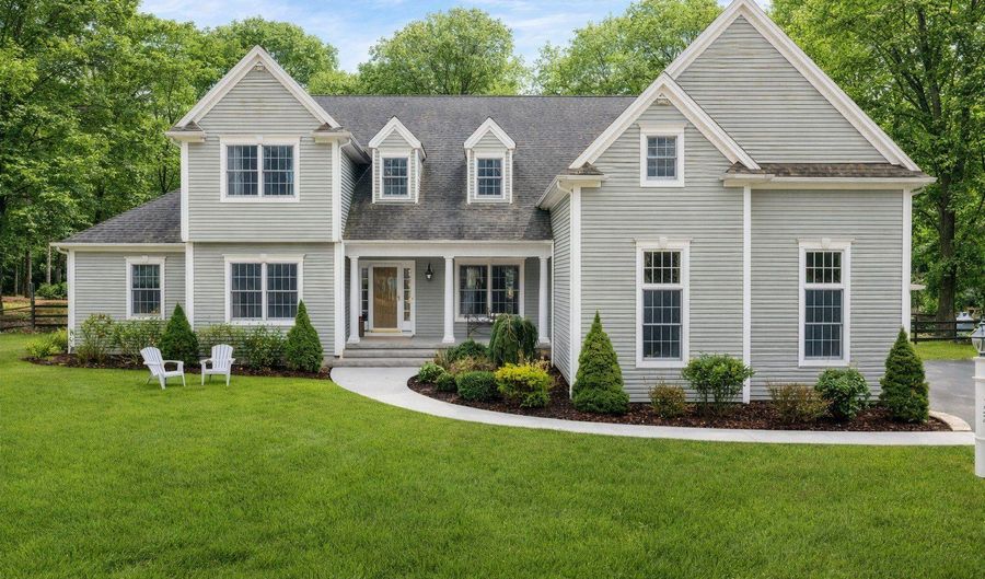 132 Codfish Hill Rd, Bethel, CT 06801 - 4 Beds, 3 Bath