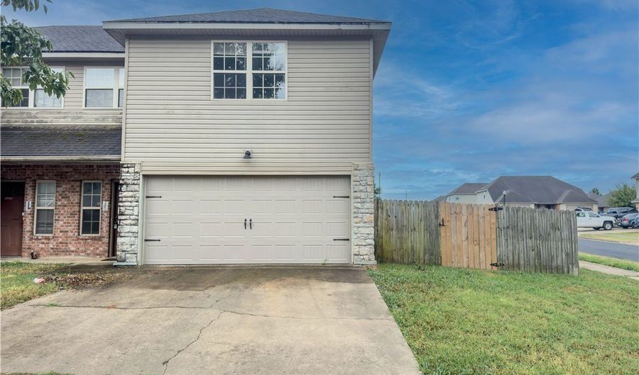 3207 SW Amberwood Dr 2, Bentonville, AR 72712 - 3 Beds, 3 Bath