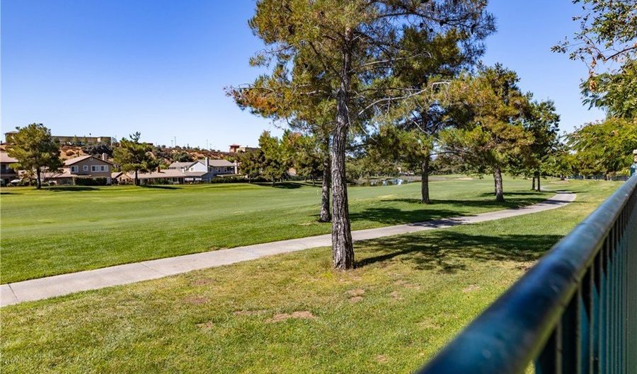 34107 Lake Breeze Dr, Yucaipa, CA 92399 - 4 Beds, 3 Bath