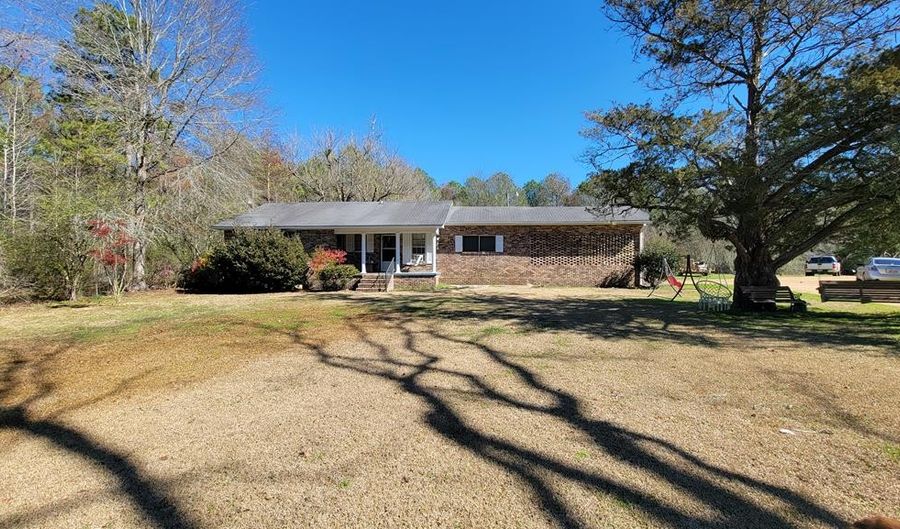 2184 Monticello Rd, Wesson, MS 39191 - 3 Beds, 2 Bath