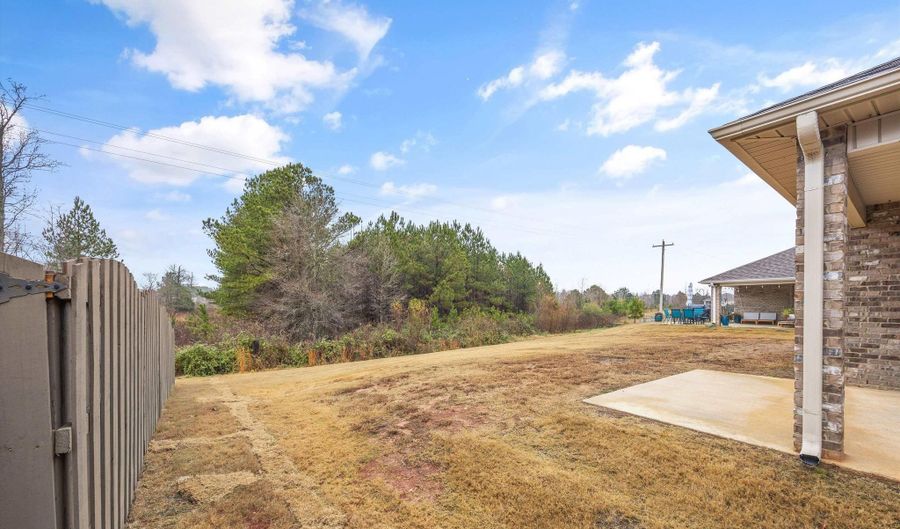 16515 Demi Dr, Athens, AL 35613 - 3 Beds, 2 Bath