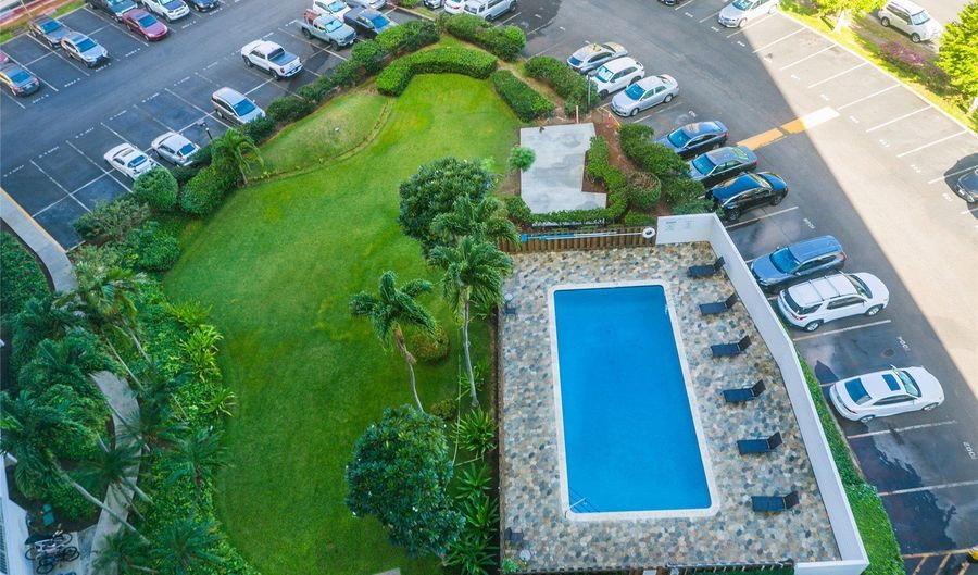 1128 Ala Napunani St 208, Honolulu, HI 96818 - 3 Beds, 2 Bath