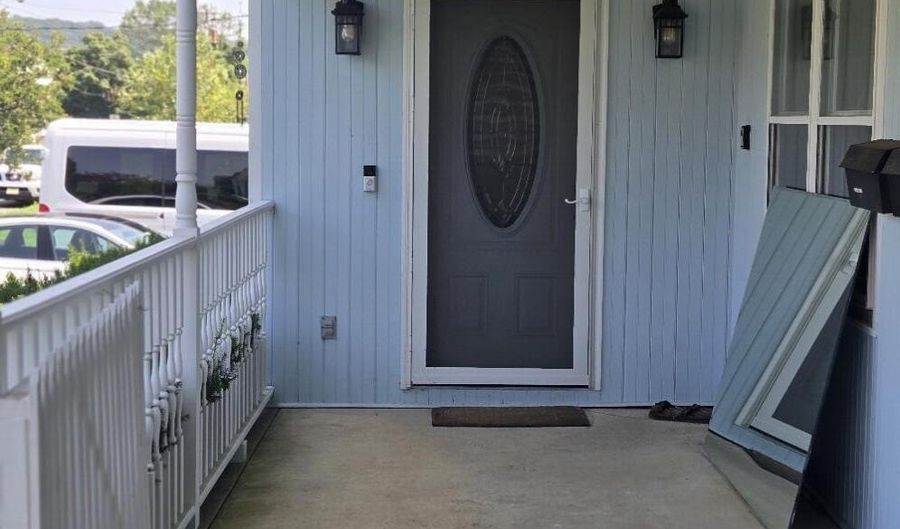 29 Leonard Ave, Atlantic Highlands, NJ 07716 - 3 Beds, 1 Bath
