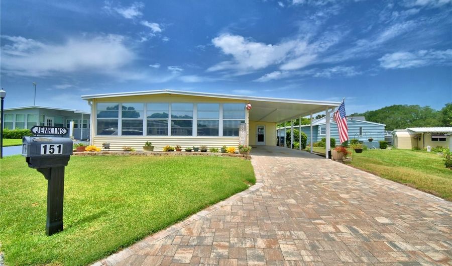151 HOLIDAY Ln, Auburndale, FL 33823 - 2 Beds, 2 Bath