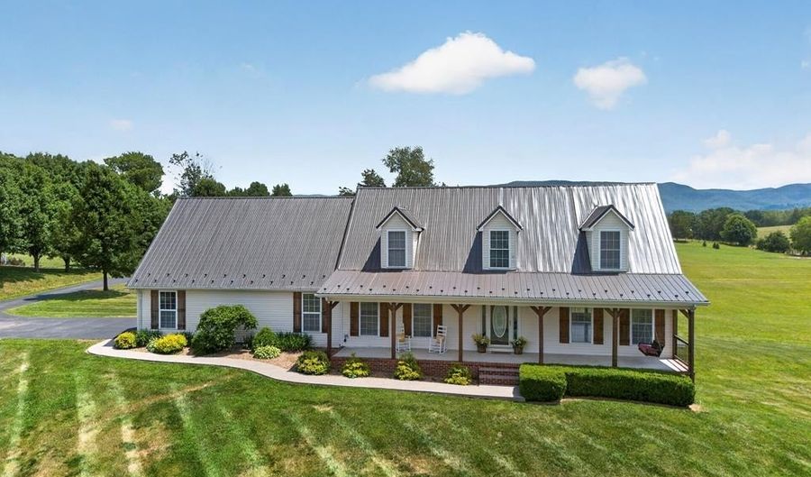 27438 Osceola Rd, Abingdon, VA 24211 - 3 Beds, 3 Bath