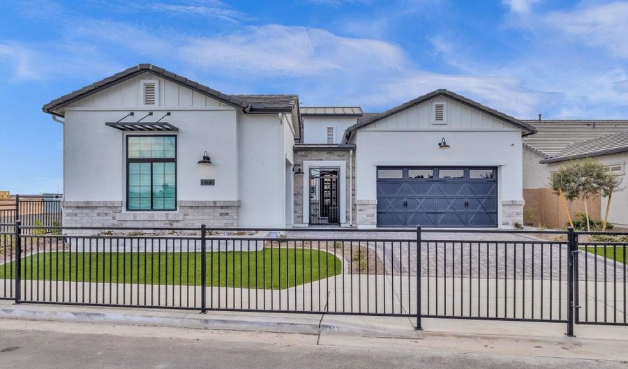 1151 E PEACH TREE Dr, Chandler, AZ 85249 - 3 Beds, 5 Bath
