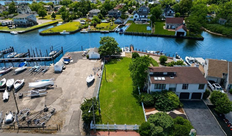 35 Shore Rd, Amityville, NY 11701 - 0 Beds, 0 Bath