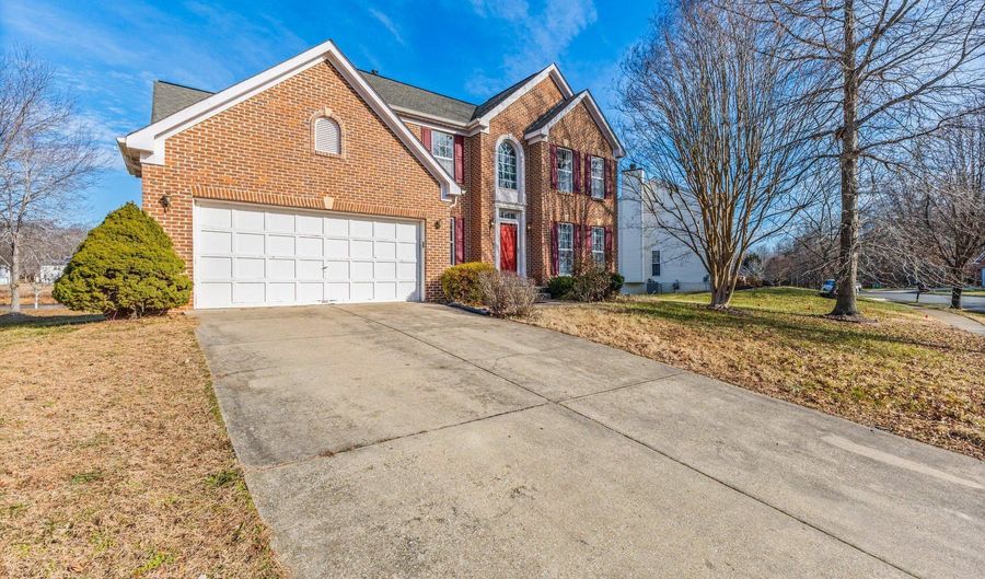 1211 BOHAC Ln, Accokeek, MD 20607 - 4 Beds, 4 Bath