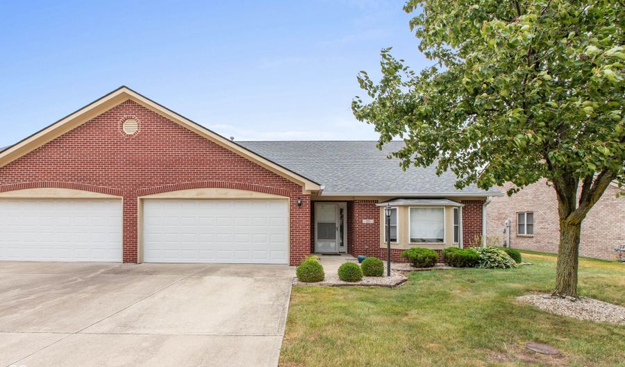 225 Waterford Ct, Avon, IN 46123 - 2 Beds, 2 Bath