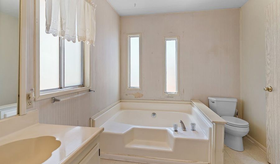 18772 Bellflower St 5, Adelanto, CA 92301 - 2 Beds, 2 Bath