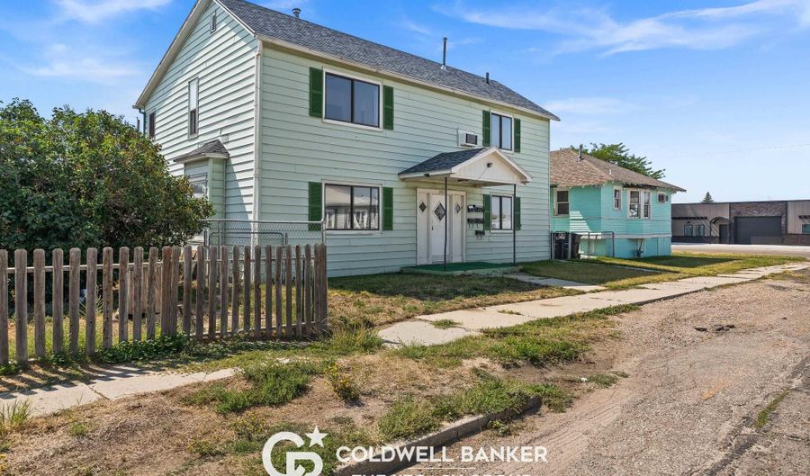 1011 E B St, Casper, WY 82601 - 6 Beds, 0 Bath