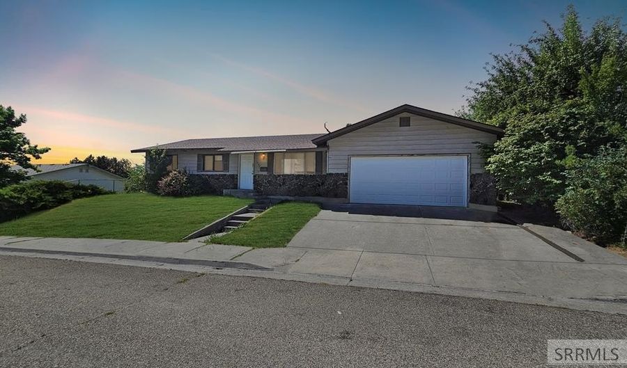 1655 Olympia Dr, Idaho Falls, ID 83402 - 6 Beds, 3 Bath