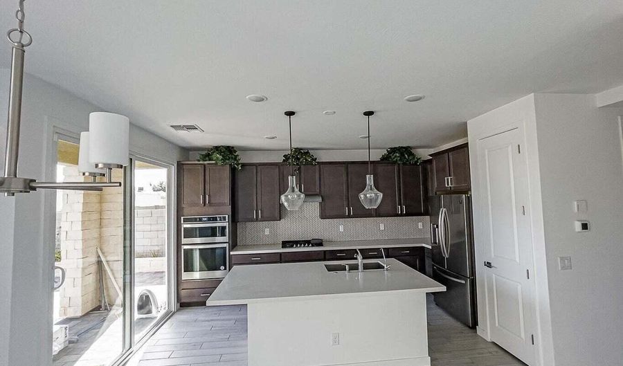 833 W PARK Ave, Chandler, AZ 85225 - 4 Beds, 3 Bath