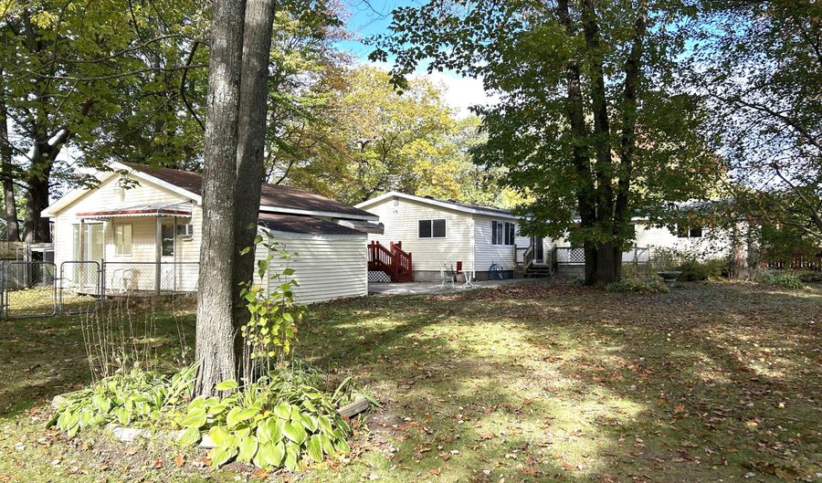 2175 Hobbs Dr, Alpena, MI 49707 - 4 Beds, 3 Bath