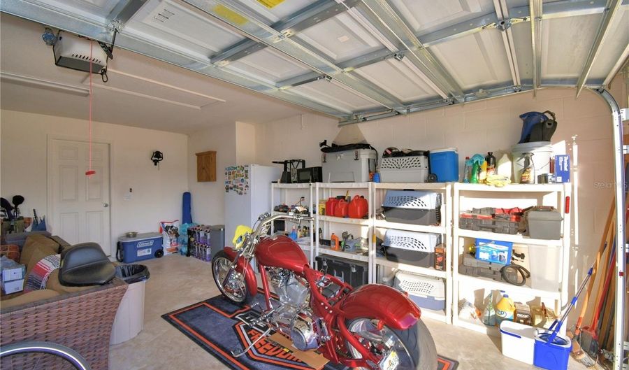 340 CASCARA Ln, Auburndale, FL 33823 - 3 Beds, 2 Bath