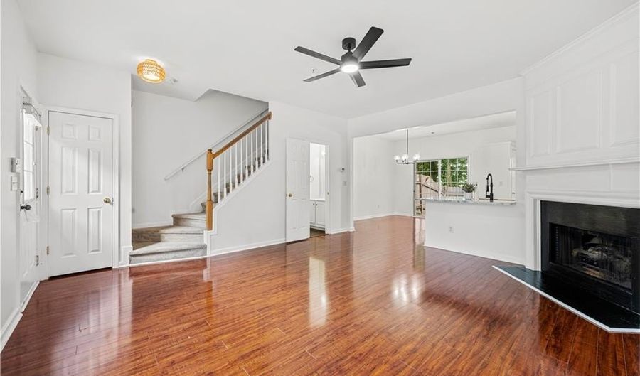 1135 Kilmington Ct, Alpharetta, GA 30009 - 2 Beds, 3 Bath