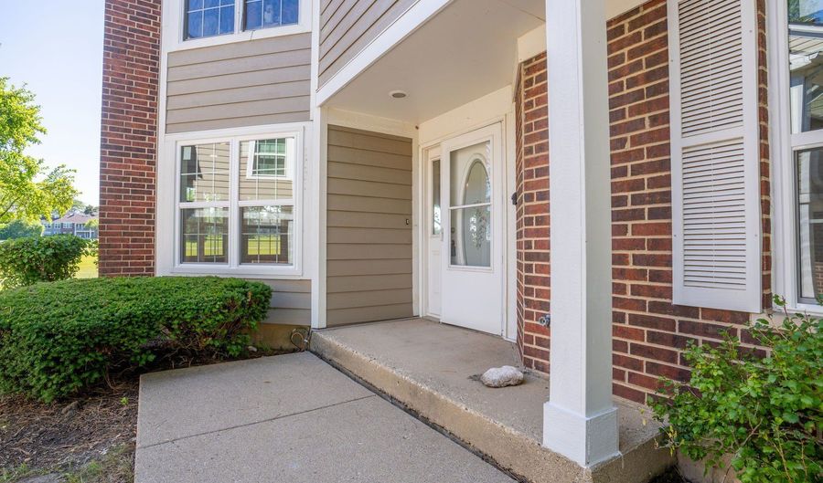 1621 Glengarry Ct 1621, Algonquin, IL 60102 - 2 Beds, 2 Bath