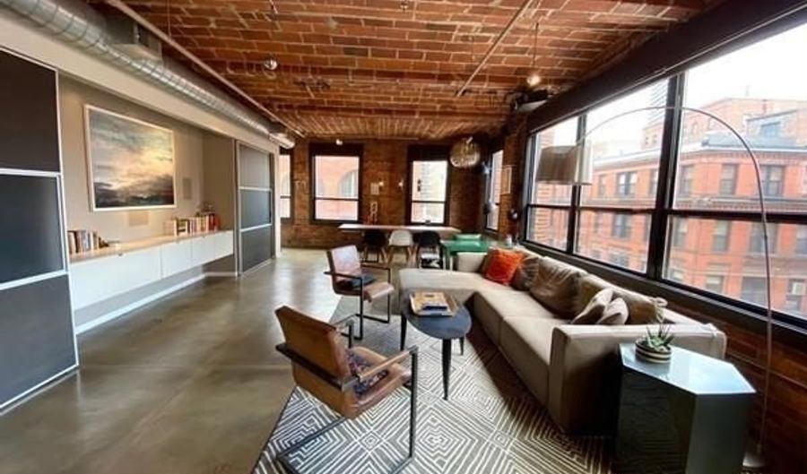 121-123 Beach St 501, Boston, MA 02111 - 2 Beds, 2 Bath