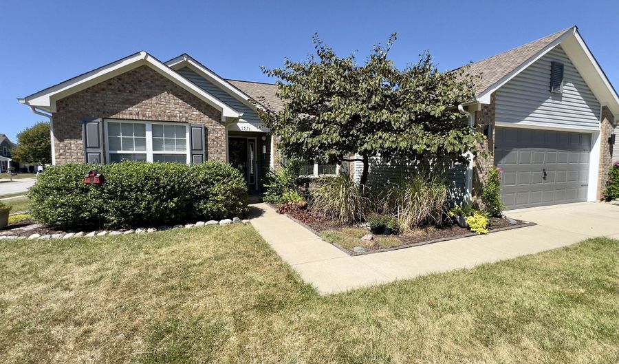 1576 Rosewood Dr, Avon, IN 46123 - 3 Beds, 2 Bath