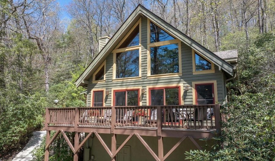 69 Holt Cottage Ln, Highlands, NC 28741 - 2 Beds, 3 Bath