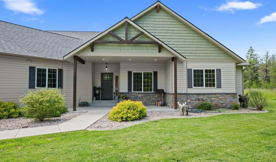 8436 E Snowy Ln, Athol, ID 83801 - 3 Beds, 3 Bath