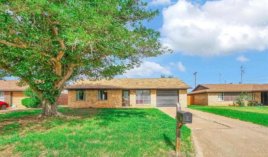 1904 Gemini St, Altus, OK 73521 - 3 Beds, 2 Bath