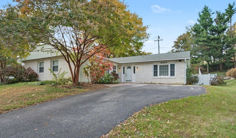 2504 KORVALE Ln, Bowie, MD 20715 - 3 Beds, 2 Bath