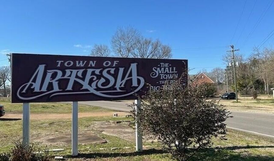 91 Whitfield St, Artesia, MS 39736 - 3 Beds, 2 Bath