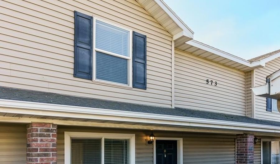 573 Raven Way Apt B, Chubbuck, ID 83202 - 3 Beds, 2 Bath