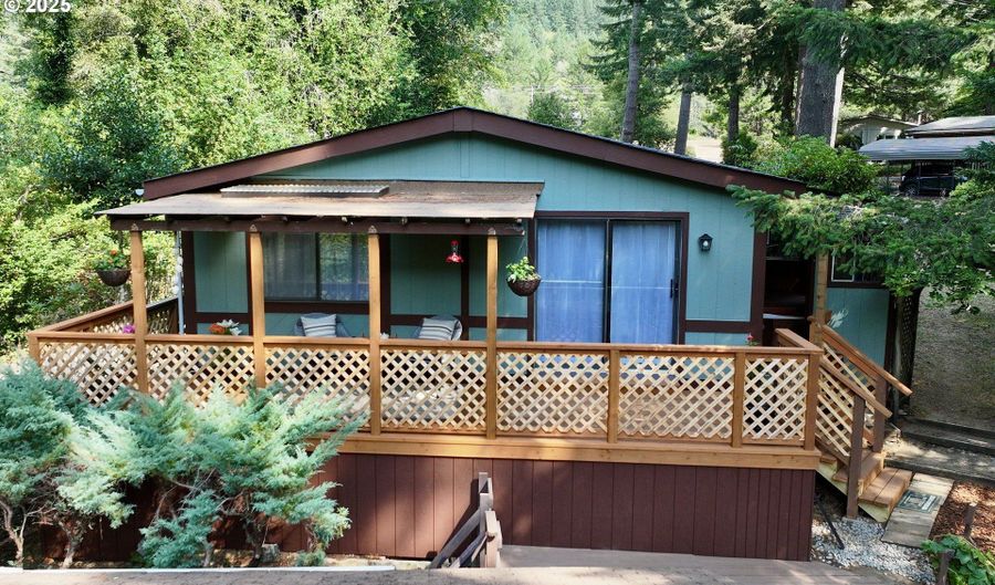 98825 PLEASANT HILL Dr 36, Brookings, OR 97415 - 2 Beds, 2 Bath