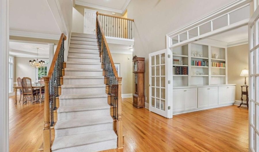 725 High Hampton Run, Alpharetta, GA 30022 - 5 Beds, 4 Bath