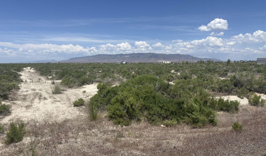 1565 William Harrison Ave, Battle Mountain, NV 89820 - 0 Beds, 0 Bath