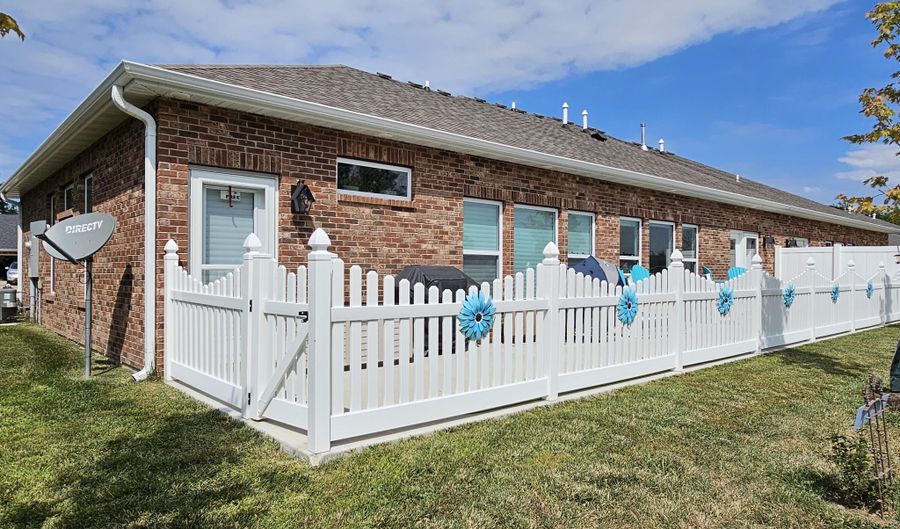 117 Osage Trl, Boonville, MO 65233 - 2 Beds, 2 Bath