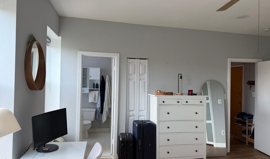 2300 18TH St NW 312, Washington, DC 20009 - 1 Beds, 2 Bath