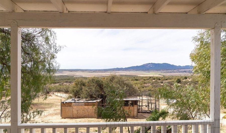 40690 Apple Rd, Anza, CA 92539 - 3 Beds, 2 Bath