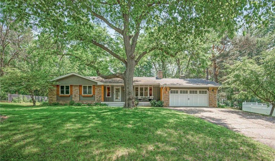 1922 Parkmont Ln, Anoka, MN 55303 - 4 Beds, 3 Bath