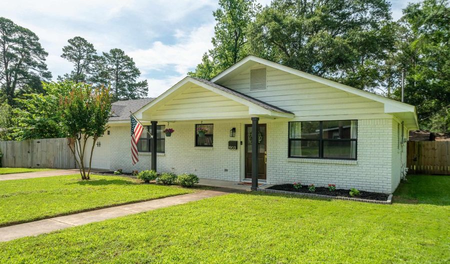 1903 Sylvia St, Arkadelphia, AR 71923 - 3 Beds, 2 Bath