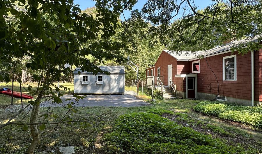 18 Lookout Point Rd, Bar Harbor, ME 04609 - 4 Beds, 2 Bath