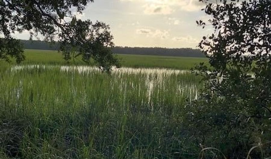 33 Winding Way, Beaufort, SC 29907 - 1 Beds, 1 Bath