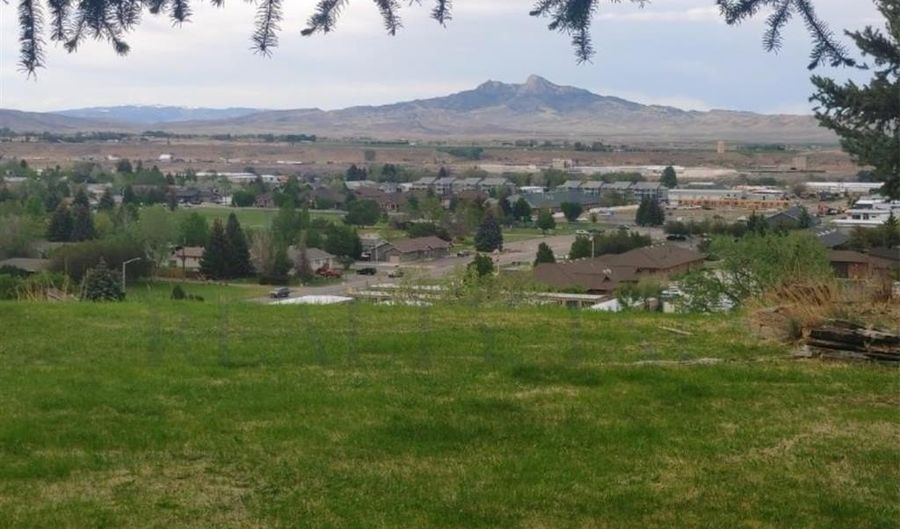 2537 Newton Ave, Cody, WY 82414 - 4 Beds, 2 Bath