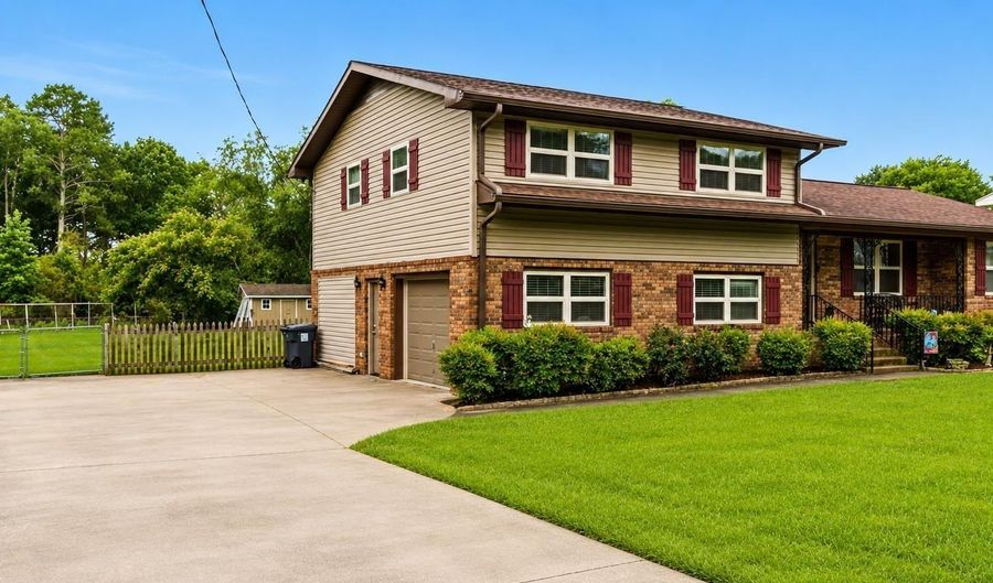 4136 TUDOR Ln, Anniston, AL 36207 - 3 Beds, 3 Bath