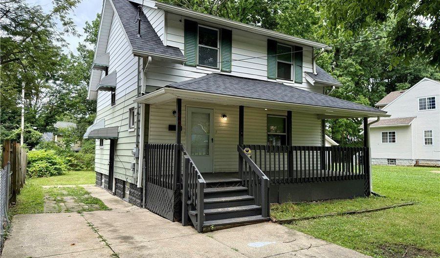 404 Noah Ave, Akron, OH 44320 - 3 Beds, 1 Bath