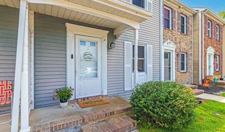 4 FRANKLIN Sq, Berlin, MD 21811 - 3 Beds, 3 Bath