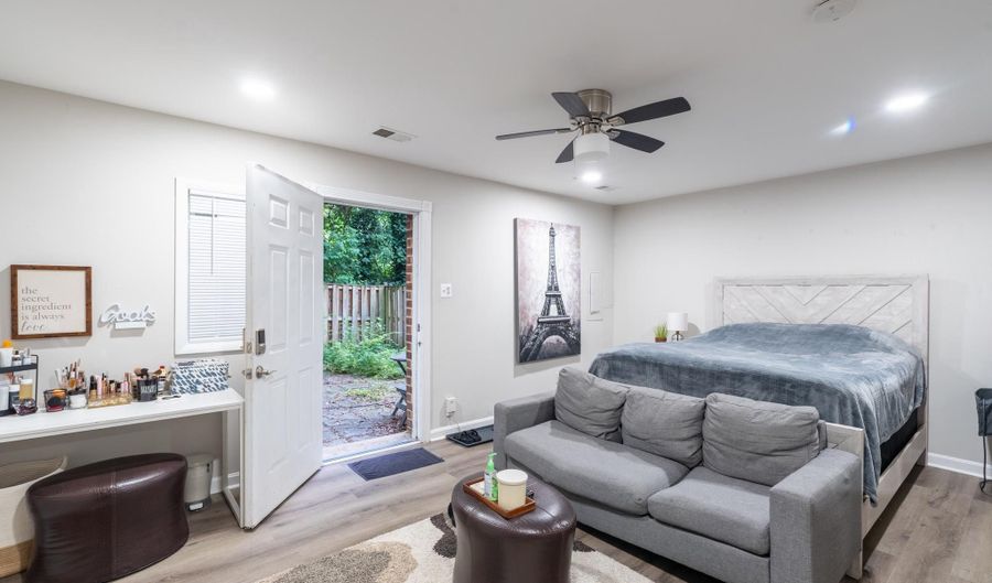 6363 EIGHTH St, Alexandria, VA 22312 - 3 Beds, 3 Bath