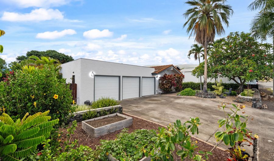 73-1101 MAKAMAKA St, Kailua Kona, HI 96740 - 3 Beds, 2 Bath