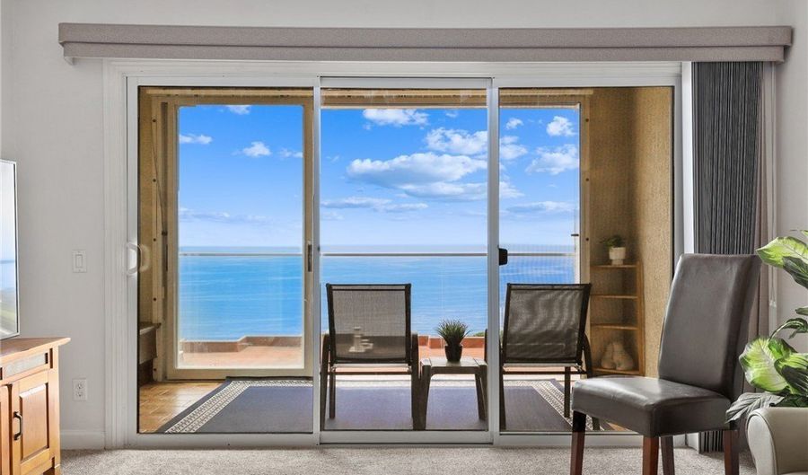 3200 La Rotonda Dr 613, Rancho Palos Verdes, CA 90275 - 3 Beds, 2 Bath